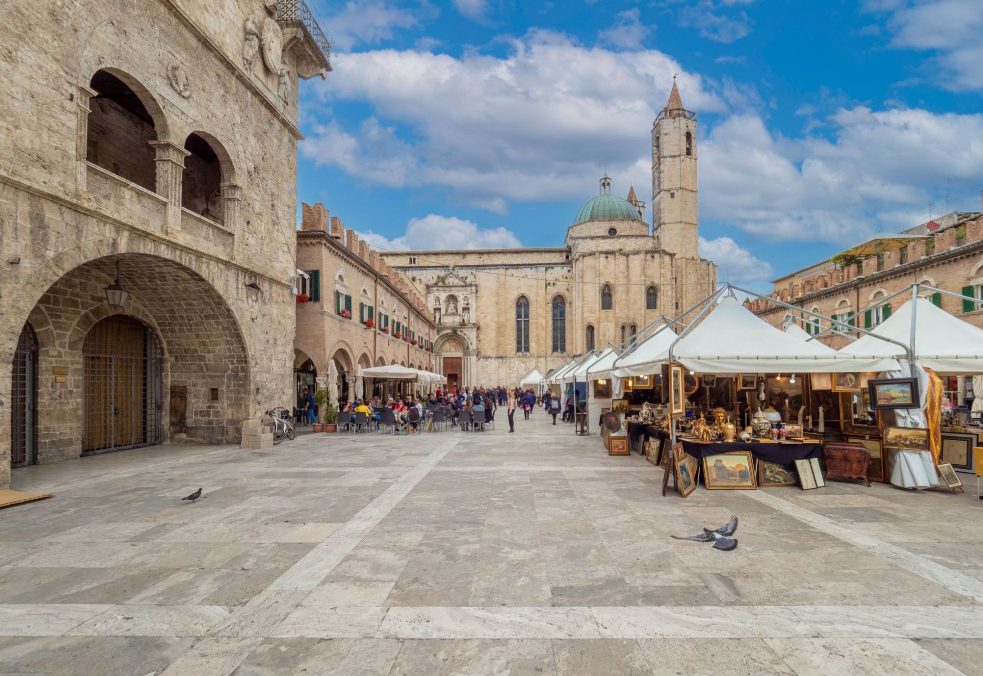 Ascoli Piceno, Piazza del Popolo