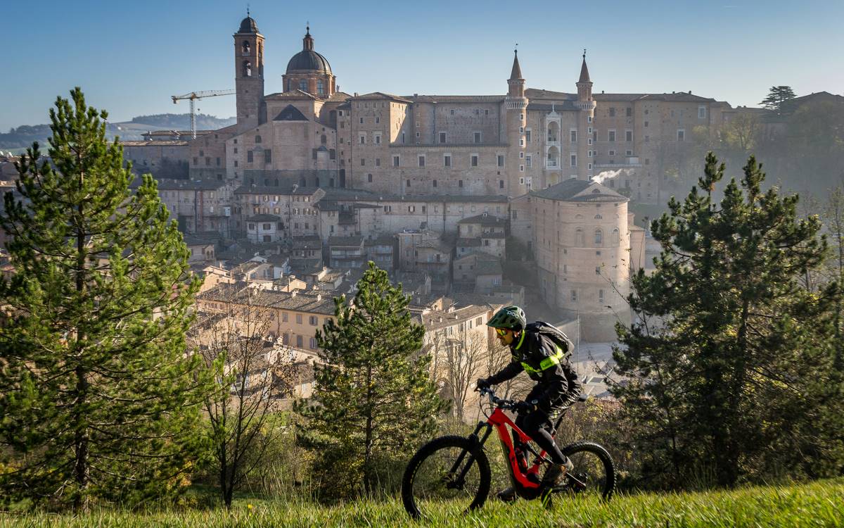 Radtourismus in den Hügeln des Piceno